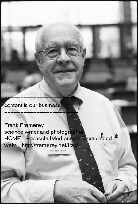 Foto von Fred Brooks, der ma&szlig;geblich zur Entwicklung von Hardware und Software des IBM-Mainframe beigetragen hat.